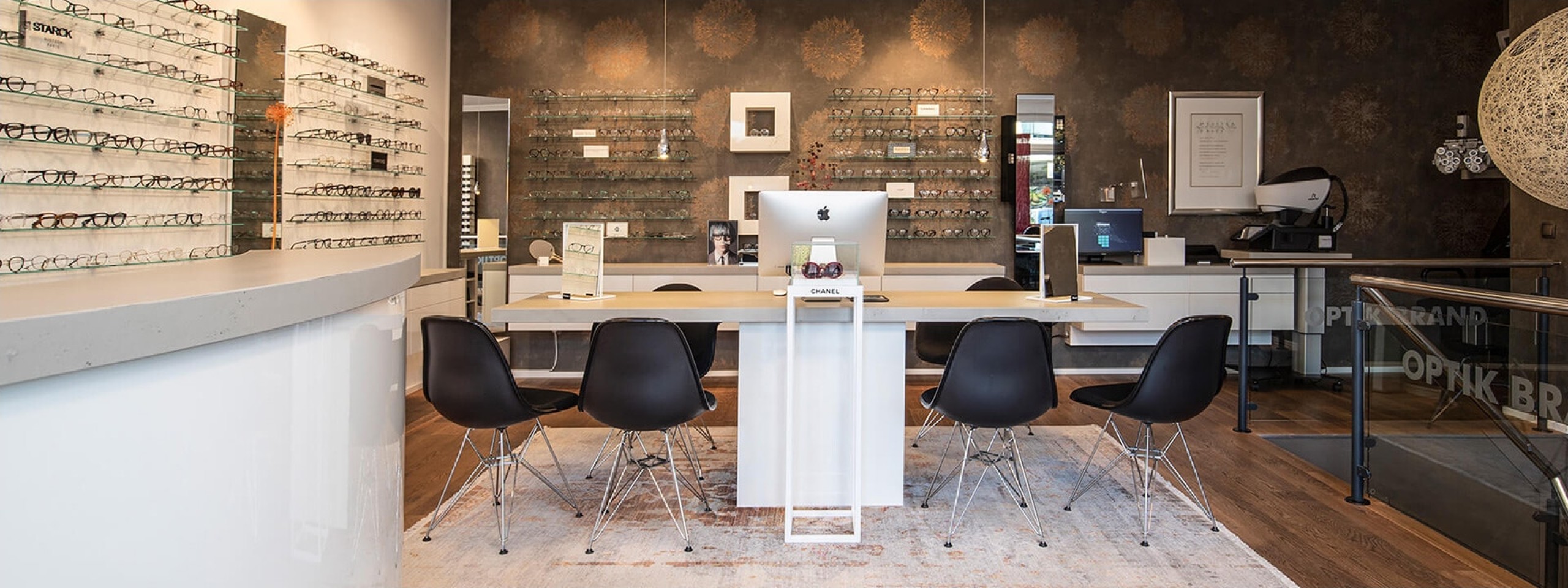 Ladenbild Optik Brand.